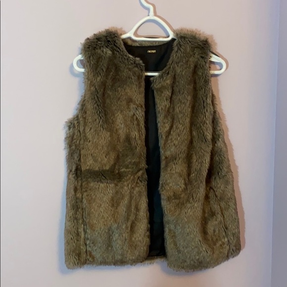 Aldo Faux Fur Vest Size Medium - Picture 1 of 4